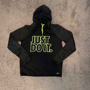 Nike Women's Therma-Fit Athletic hooded top Size Medium